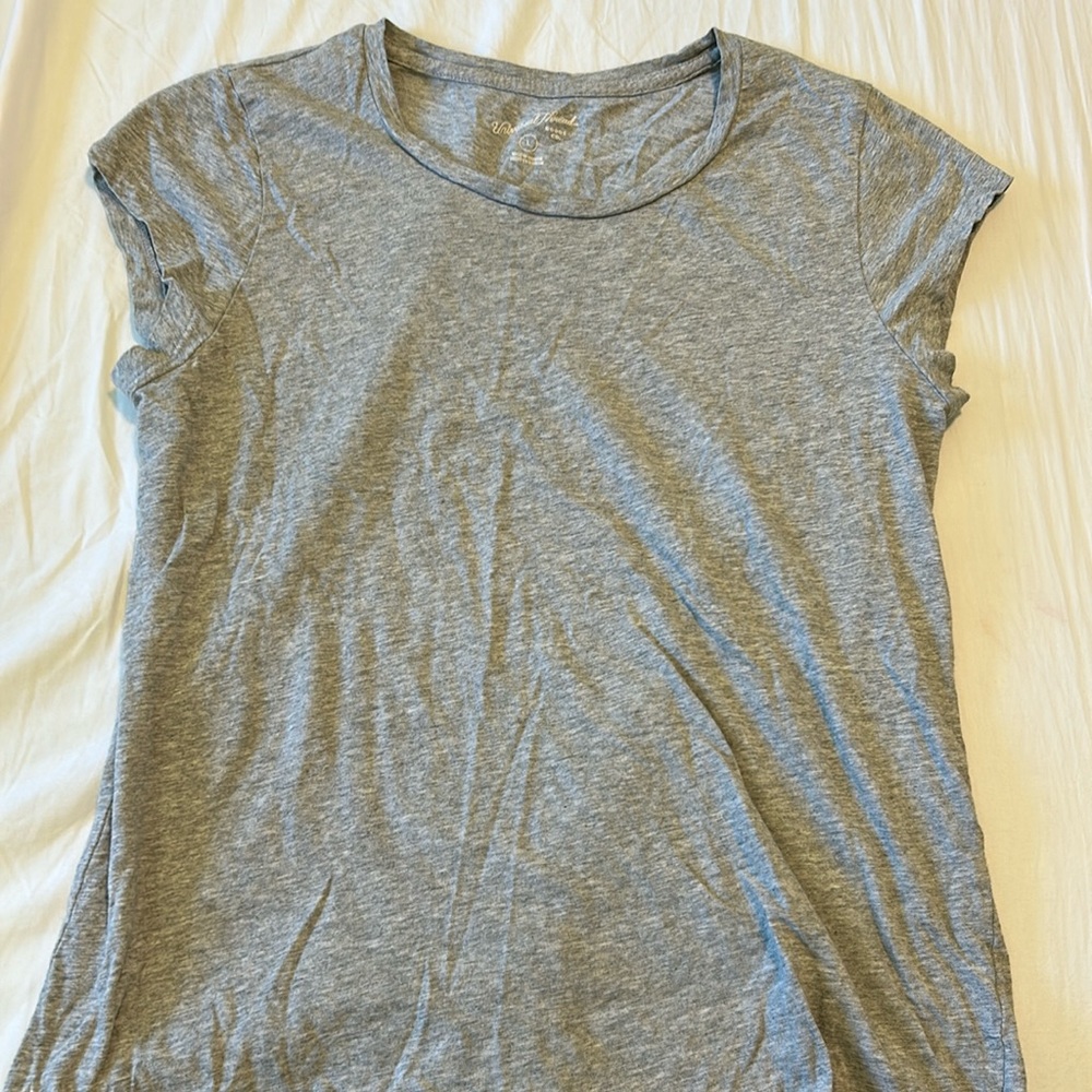 Universal threads gray tee